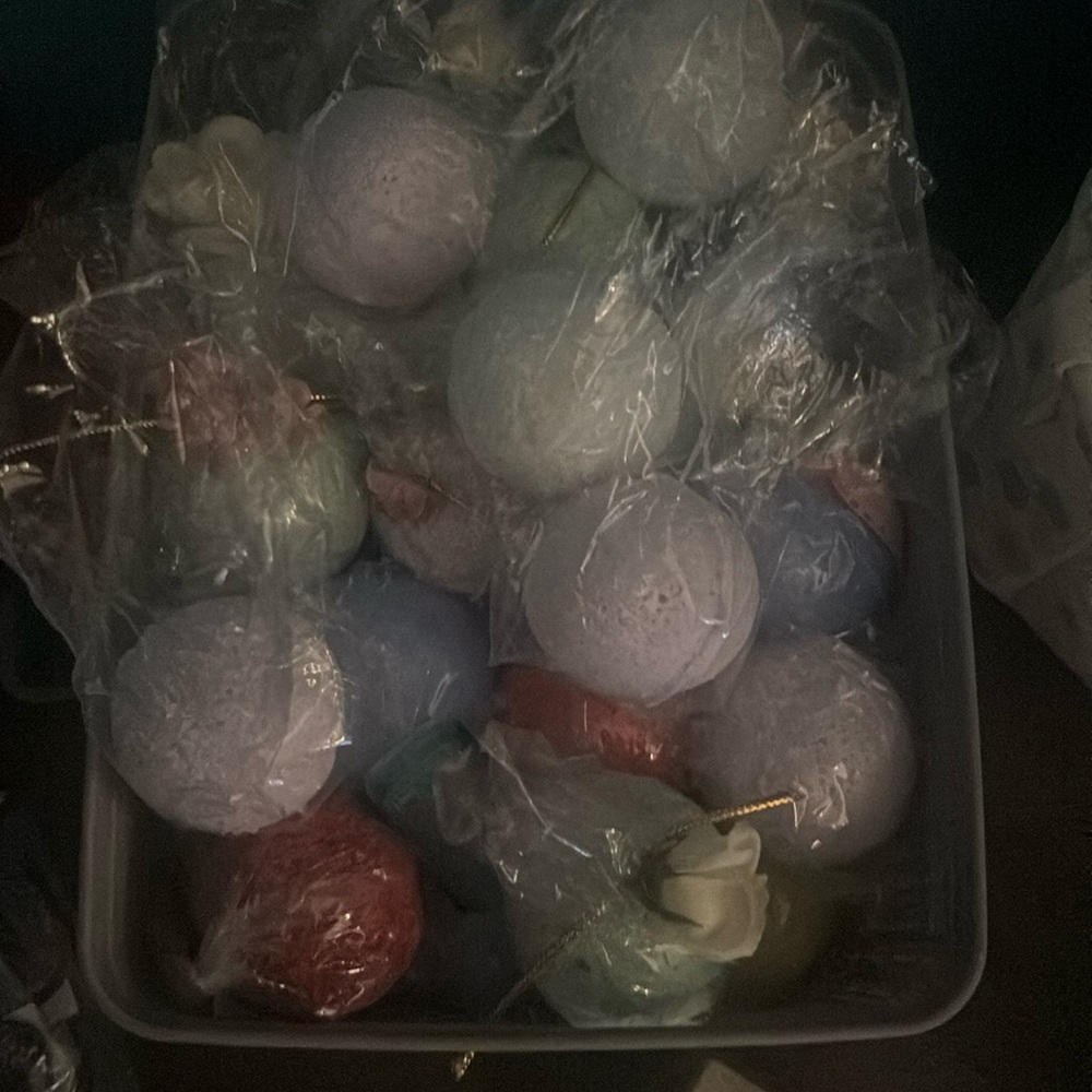 Home made bath bombs